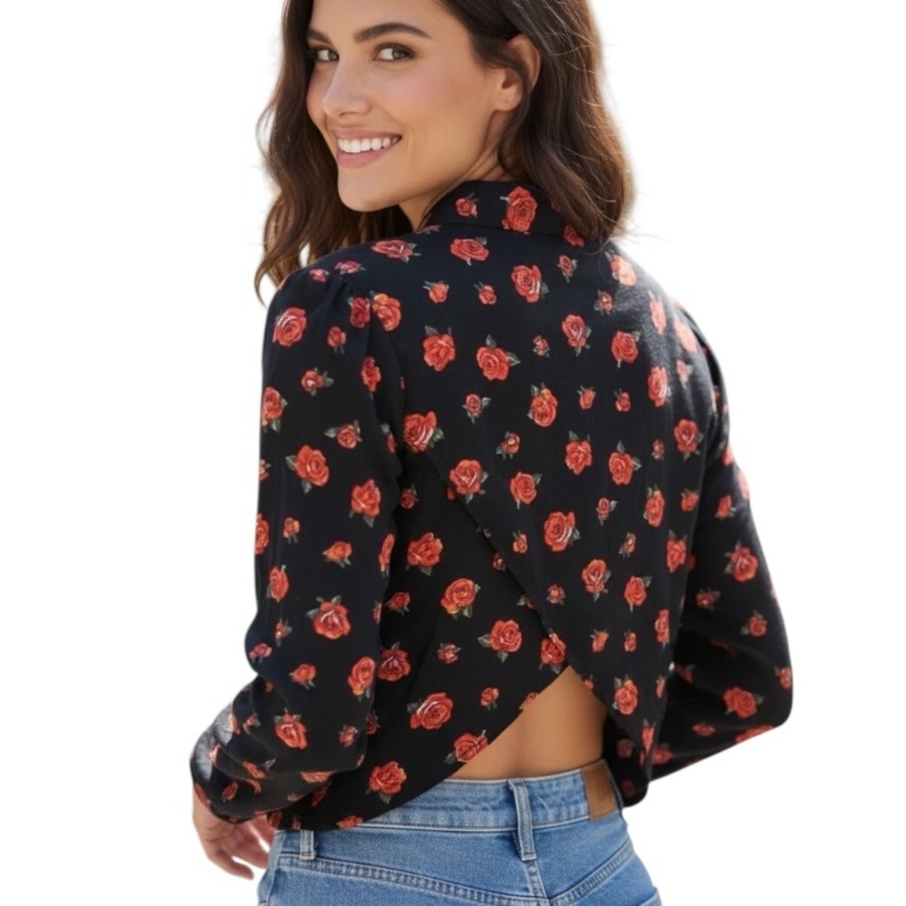 NWOT Volcom Medium Long Sleeve Roses Shirt Cutout Asymmetrical Back